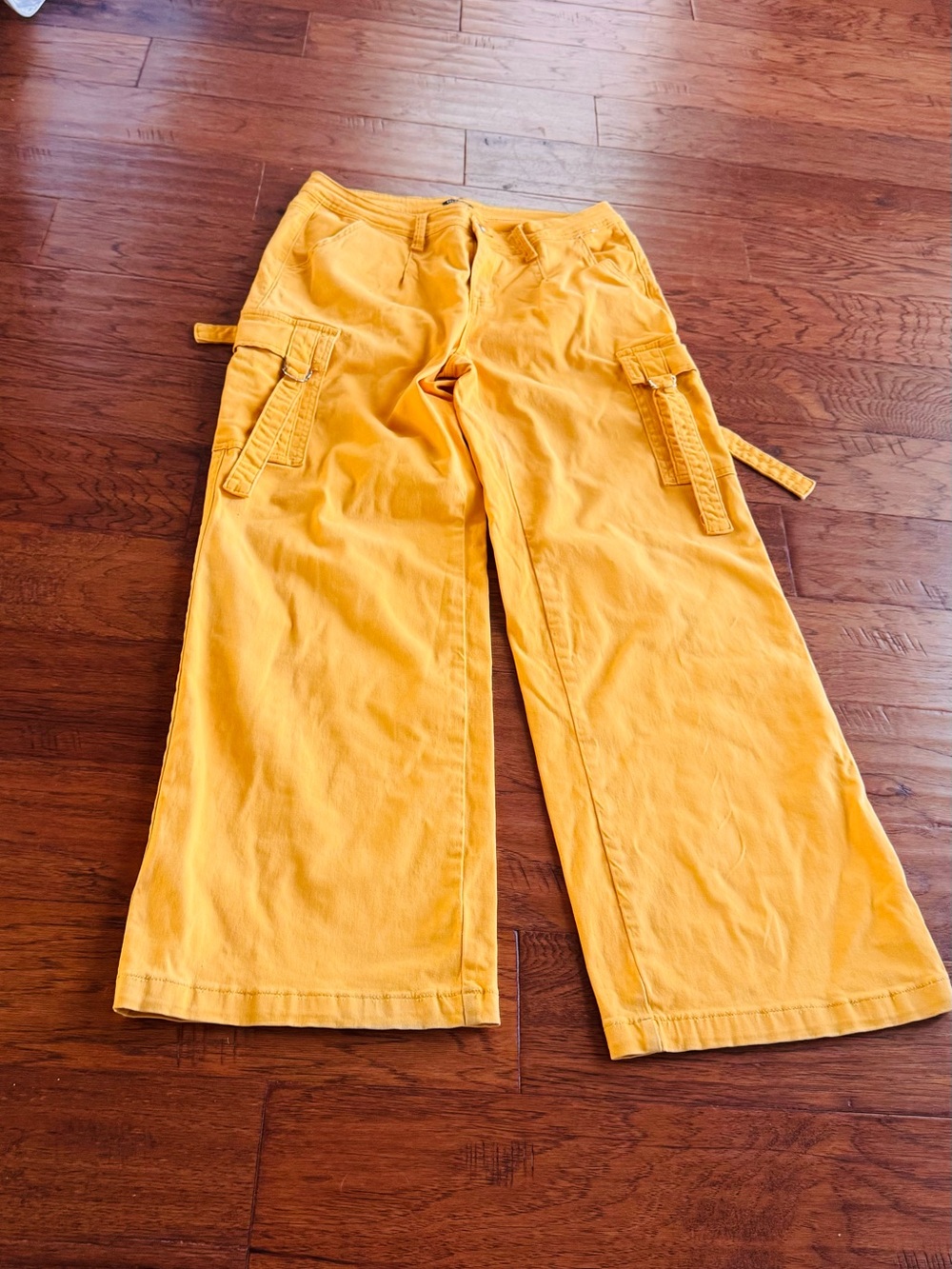 Flamingo Yellow Cargo Wide-Leg Pants size Large